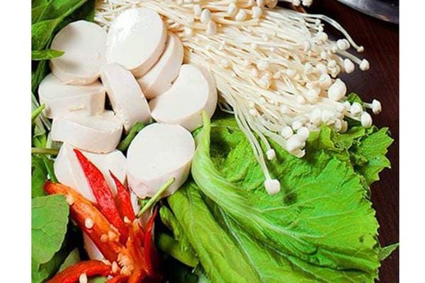  Lẩu Nấm Rau Cải Chay - Vegetable and mushroom hotpot 