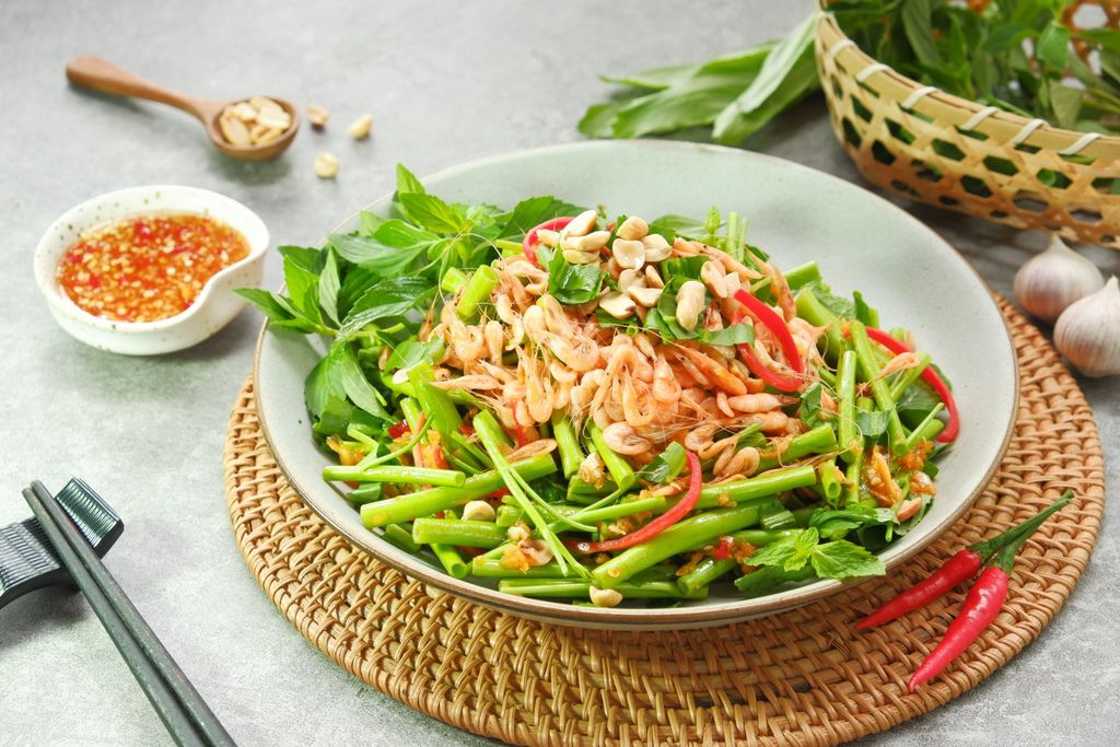  Gỏi Rau Muống Tép Rong - Morning Glory and baby shrimp salad 