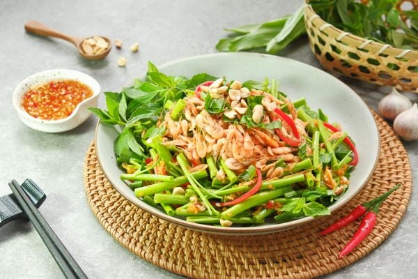  Gỏi Rau Muống Tép Rong - Morning Glory and baby shrimp salad 