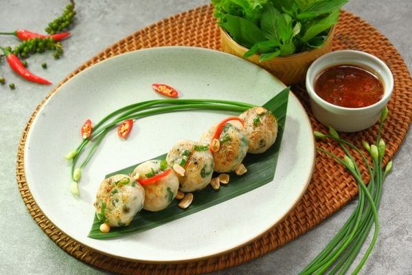  Chả Nghêu - Grilled Clam Wrapped In Caul Fat 