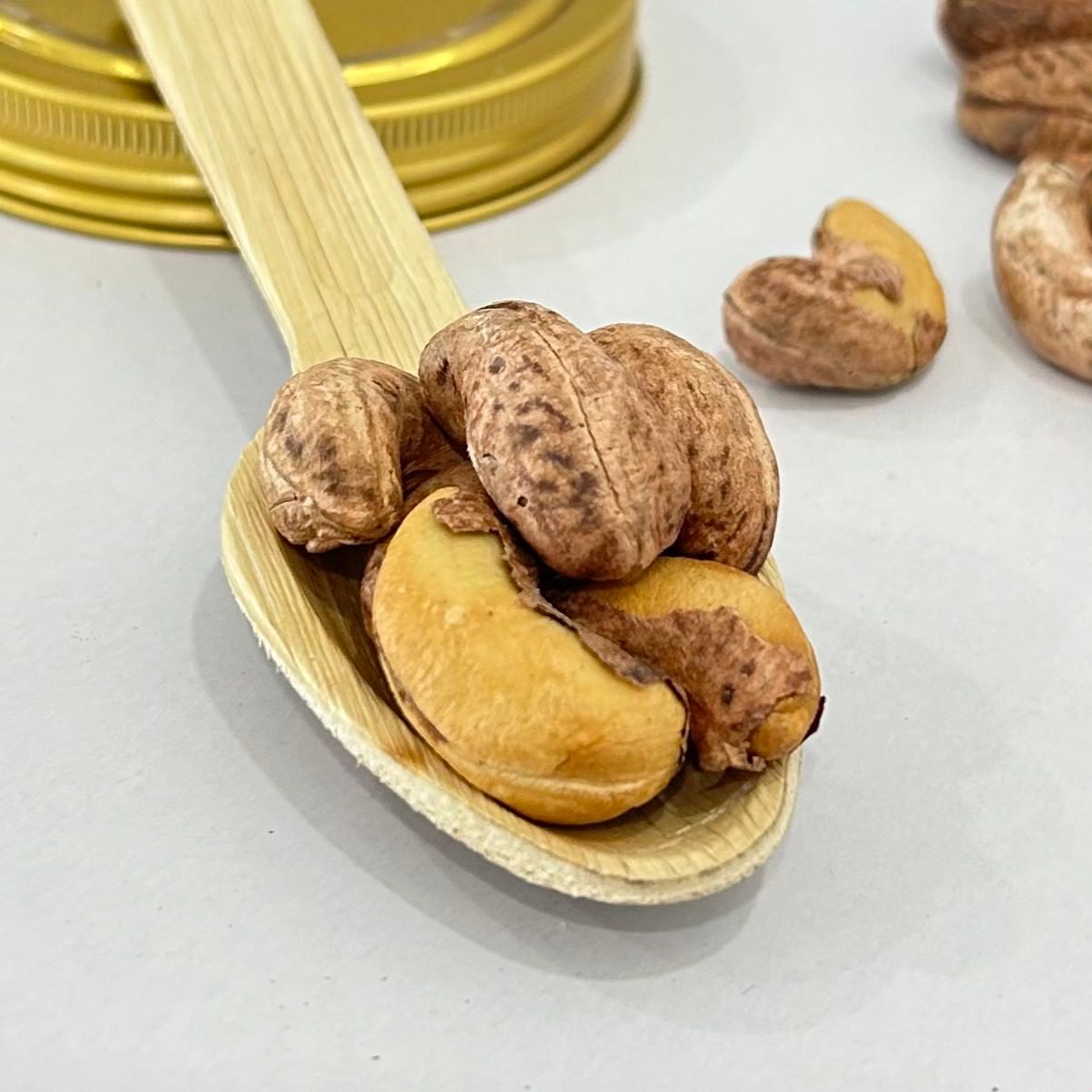  Unsalted Roasted Cashew Nuts With Skin 