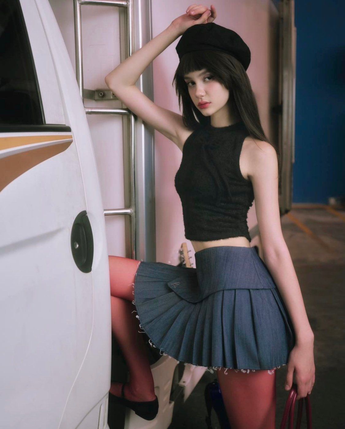  Áo lông thỏ đính nơ 