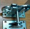 Chốt cửa tủ tự động inox 304