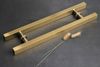 Tay nắm cửa kính vàng chân vuông 20 *40 *1000