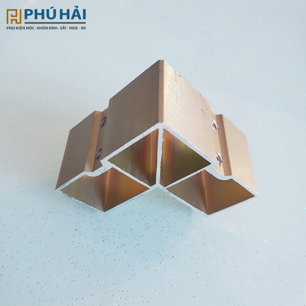  Ke vĩnh cửu khung đi và cánh đi Xingfa 31*40 (dày 2,5-2,6mm) có điểm nhấn chịu lực mạ crom 