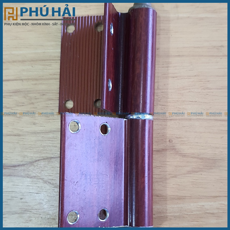  Bản lề góc cửa nhôm màu gỗ dày phải 