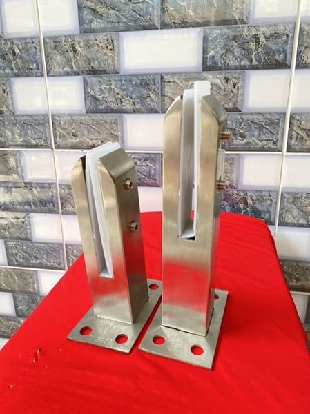 Trụ cầu thang cao 2T INOX 304 dày 3li inox mờ – Phân Phối Vật Tư Phụ ...