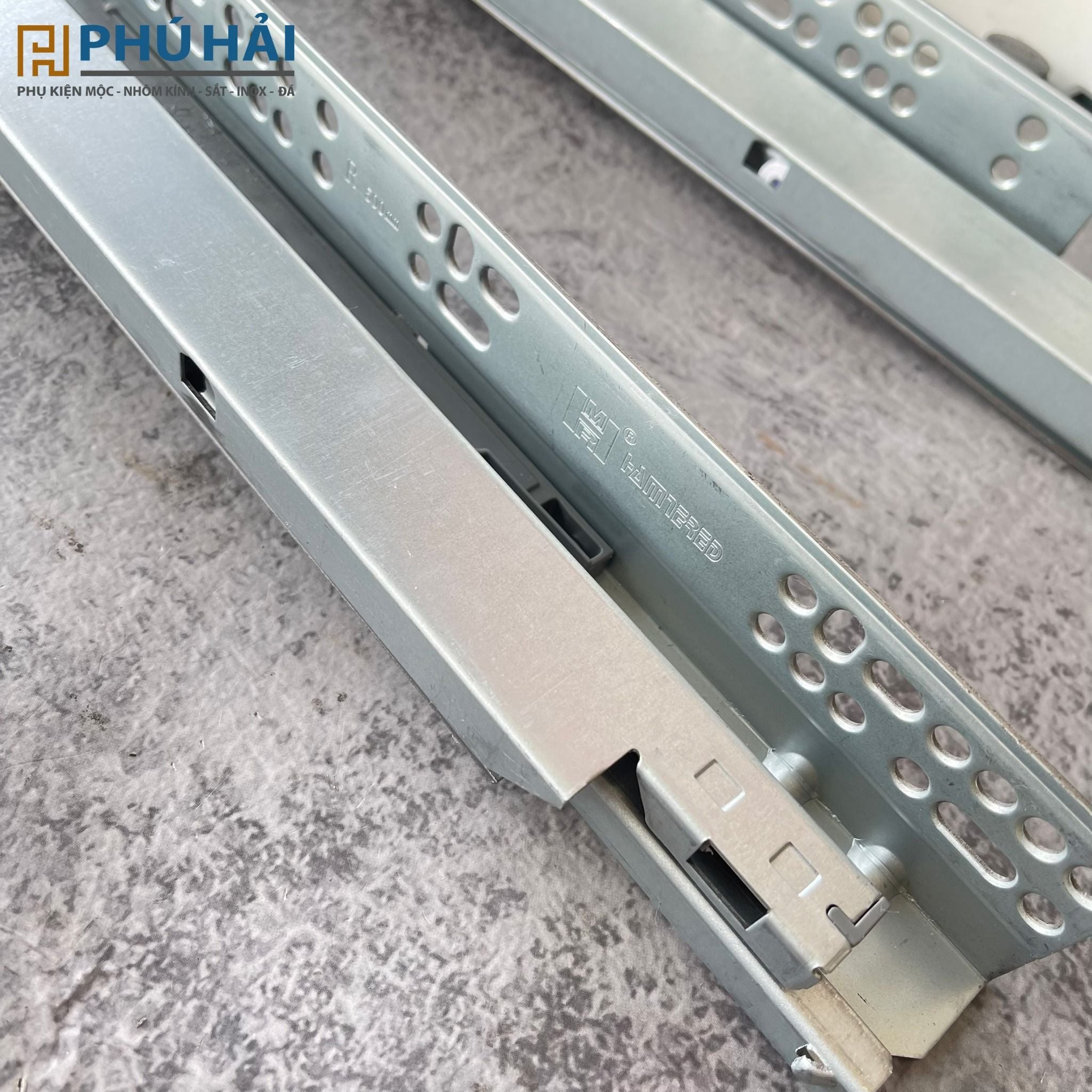 RAY ÂM NHẤN MỞ HAMMERDED 350mm – Phân Phối Vật Tư Phụ Kiện Phú Hải