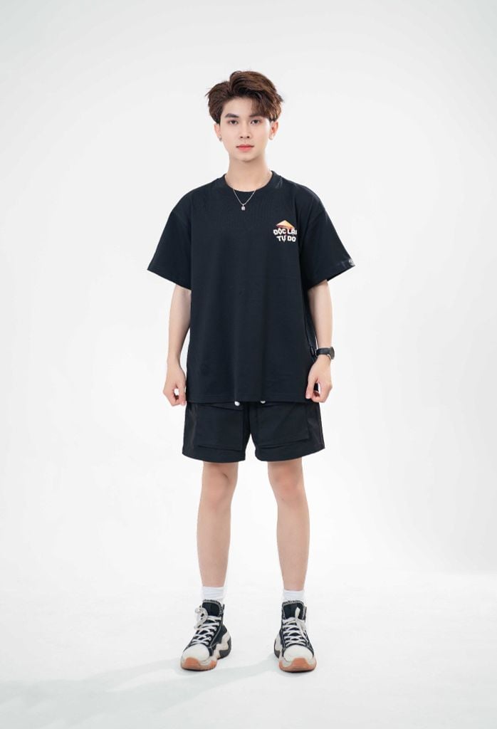 Áo T-shirt Cotton Nam Nữ Việt Nam Độc Lập Tư Do - O1A106