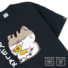 Áo T-shirt Cotton Nam Nữ Mèo Ami Bụng Bự Relax Cầm Cốc Vàng - O1A60