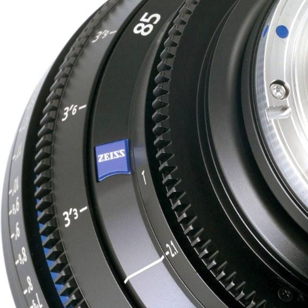 LENS ZEISS Compact Prime CP.2 (4Lens Kit, E Mount, PL) Piccolo Media