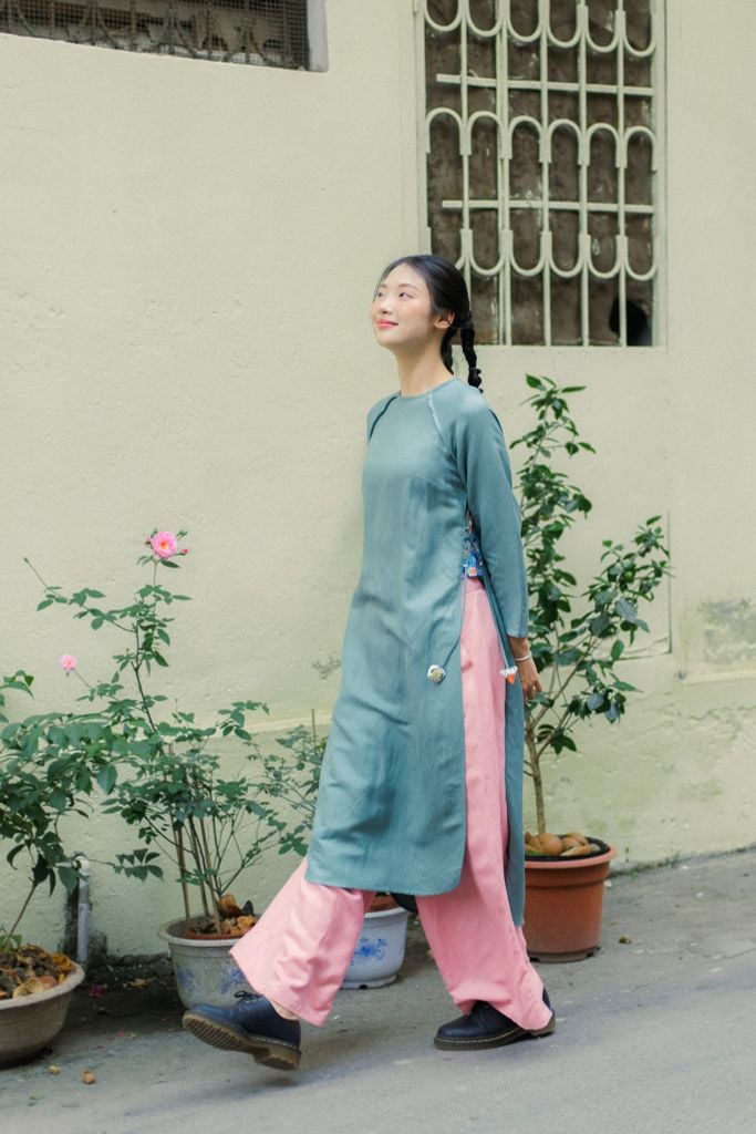 Áo Dài Nâng Niu (Xanh) - CAD24