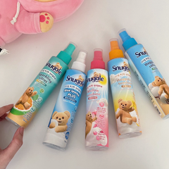 XỊT THƠM QUẦN ÁO SNUGGLE 150ML