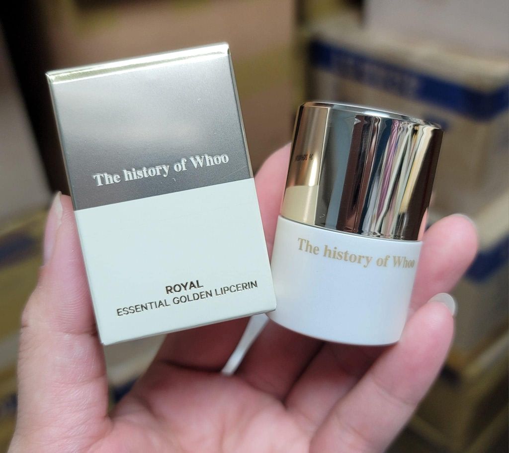 DƯỠNG MÔI TINH CHẤT VÀNG 24K WHOO ROYAL ESSENTIAL GOLDEN LIPCERIN HŨ 15ML FULLBOX