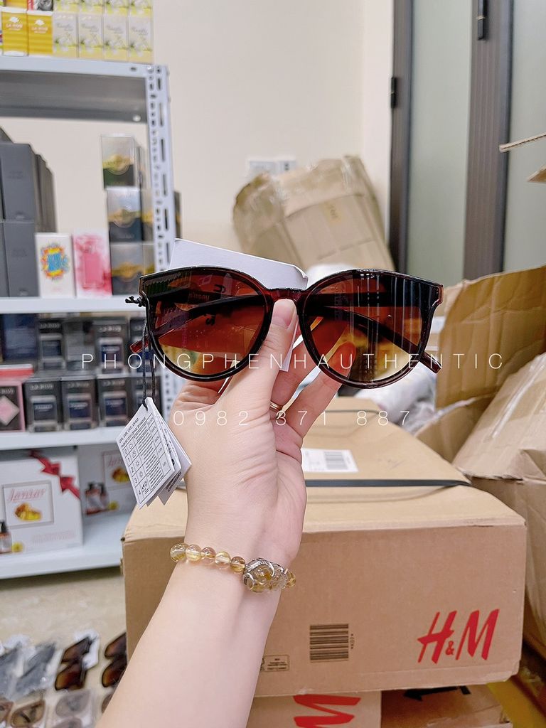 [PART 1] Kính mát Nữ SINSAY mua sale Ba Lan