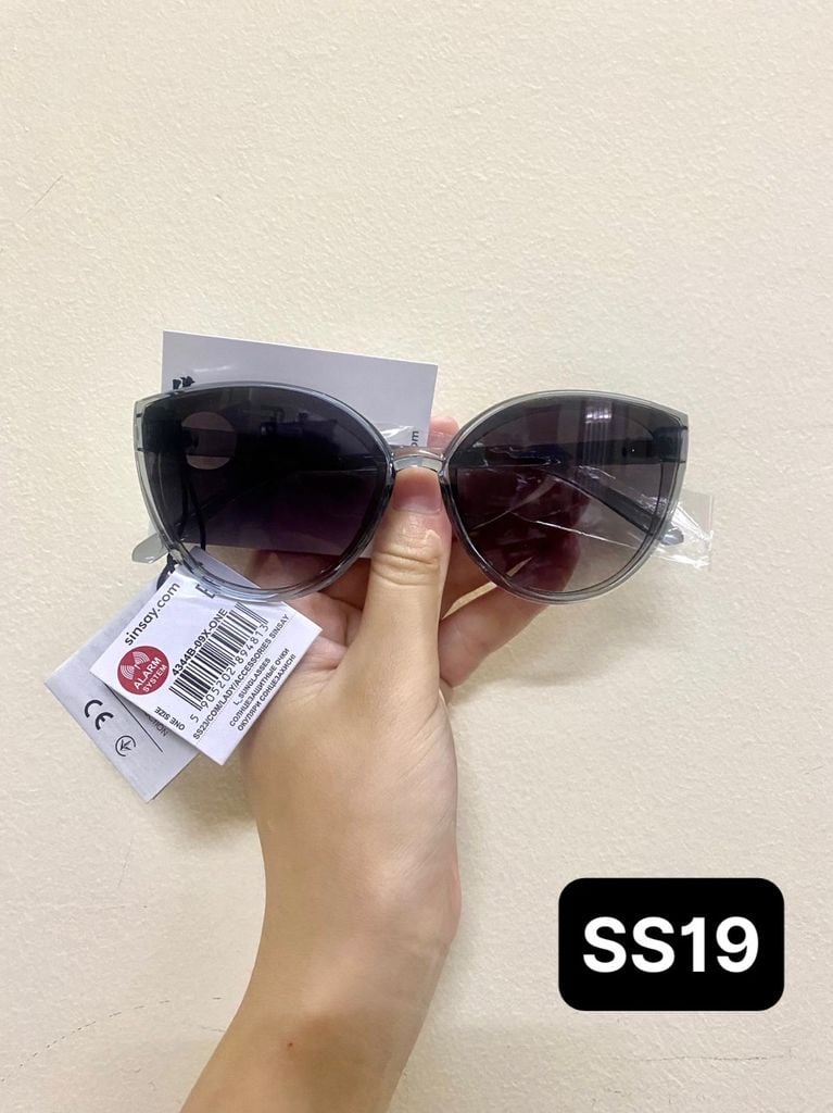 [PART 1] Kính mát Nữ SINSAY mua sale Ba Lan