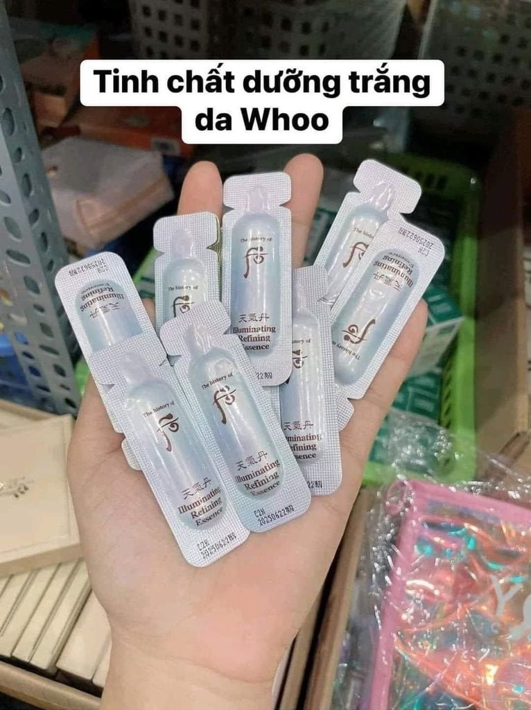 TINH CHẤT DƯỠNG TRẮNG DA WHOO CHEONGIDAN ILLUMINATING REFINING ESSENCE - Sample 1ml