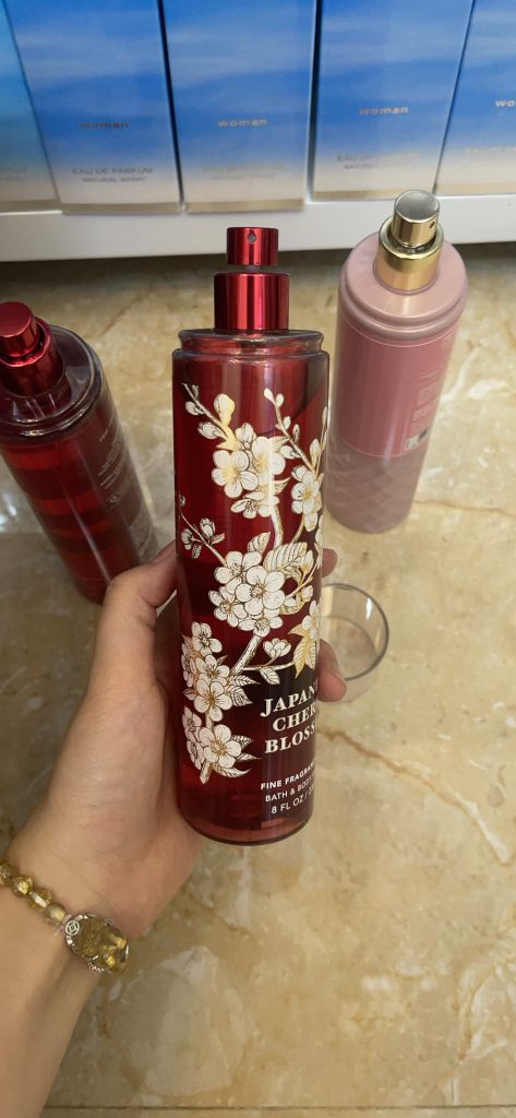 XỊT THƠM CƠ THỂ BATH & BODY WORKS BODY MIST 236ML