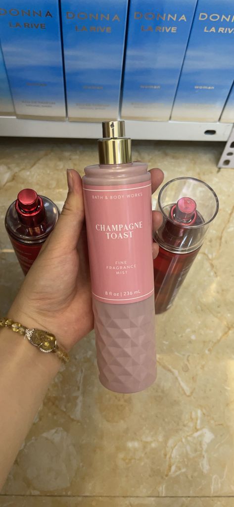 XỊT THƠM CƠ THỂ BATH & BODY WORKS BODY MIST 236ML