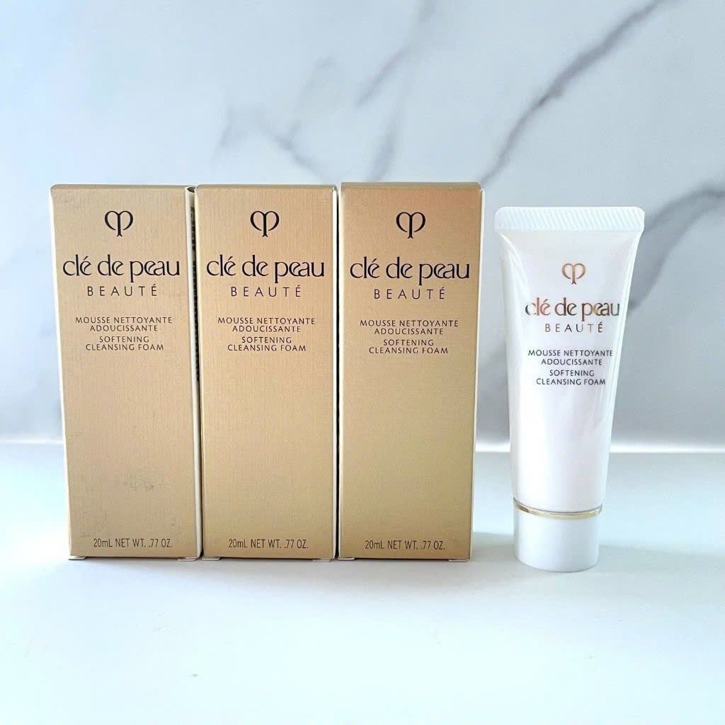 SỮA RỬA MẶT TẠO BỌT CLE DE PEAU SOFTENING CLEANSING FOAM 20ML