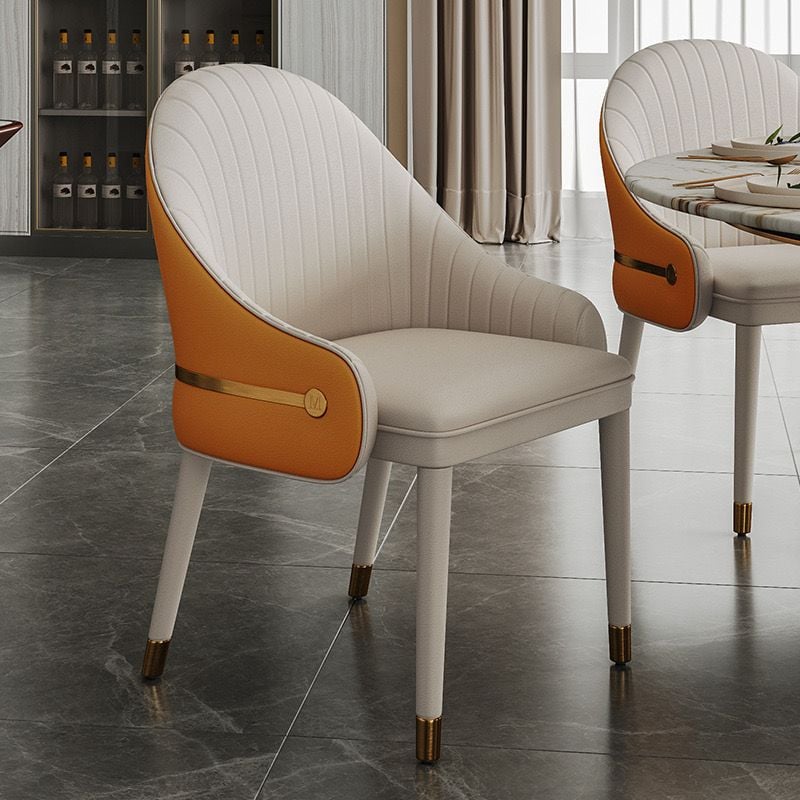 Ghế ăn bọc da PU, chân gỗ, nẹp inox vàng GA051