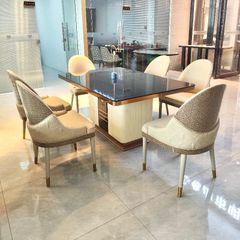 Ghế ăn lưng ốp gỗ sơn piano, bọc da Microfiber, chân gỗ sơn GA058