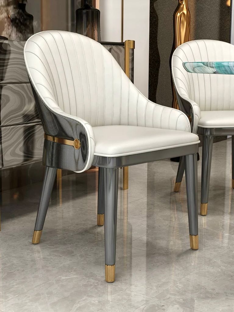 Ghế ăn bọc da Microfiber, chân gỗ, nẹp inox vàng GA052