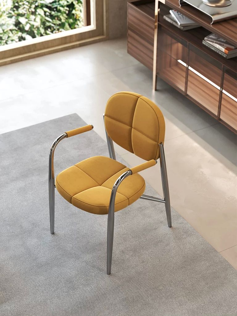 Ghế ăn có tay bọc da Microfiber, chân inox mạ titan GA053