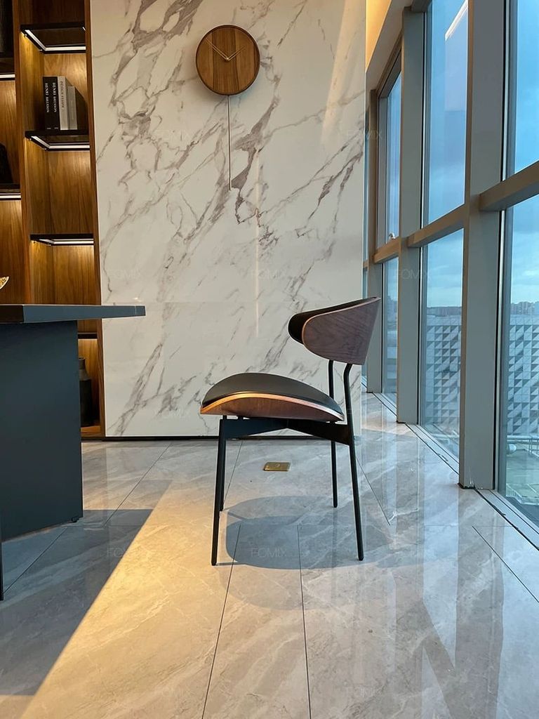 Ghế ăn bọc da Microfiber, chân thép sơn cacbon GA054