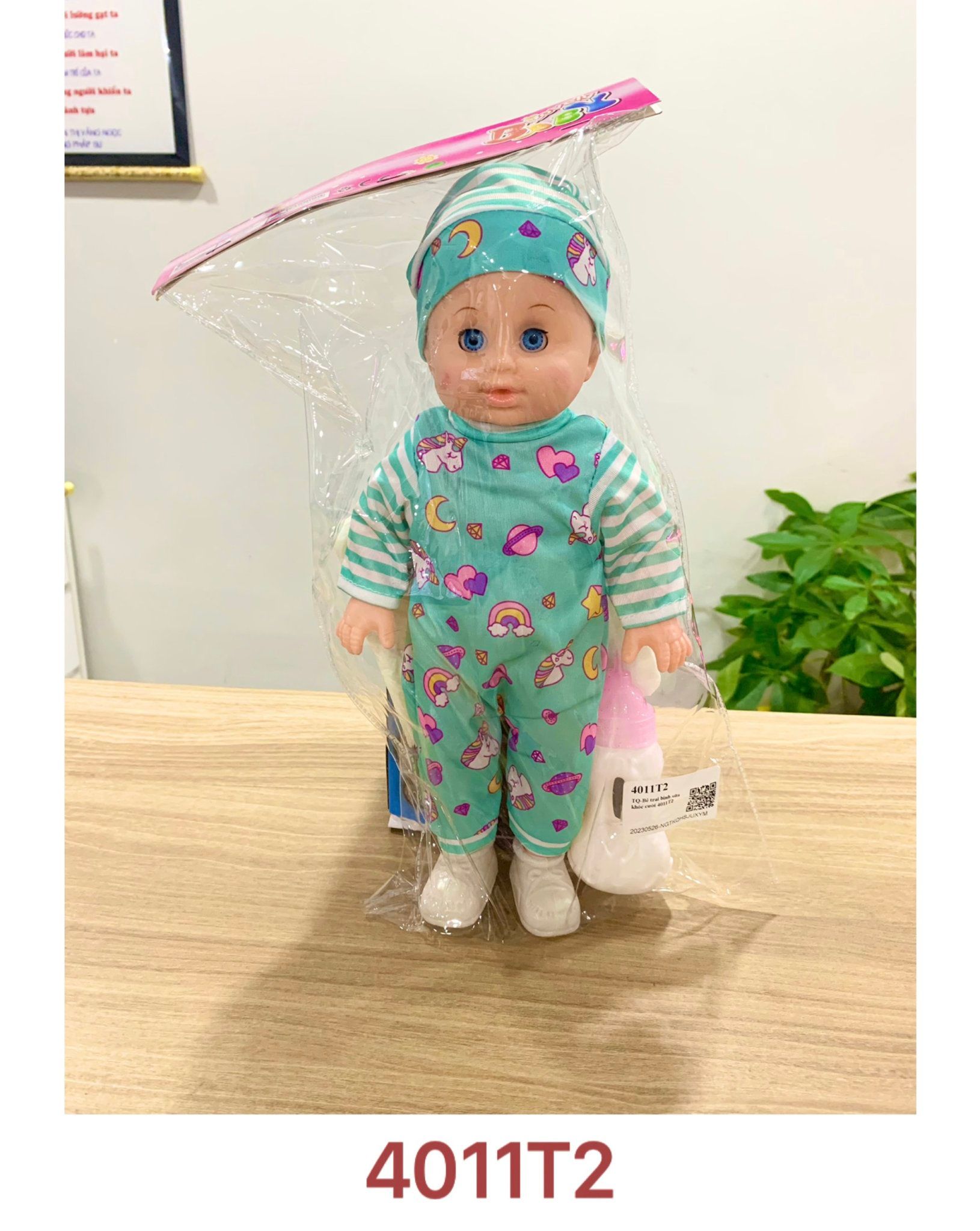  Bê trai bình sữa khóc cười 4011T2 