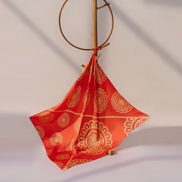  Khăn họa tiết hoa cúc 90 