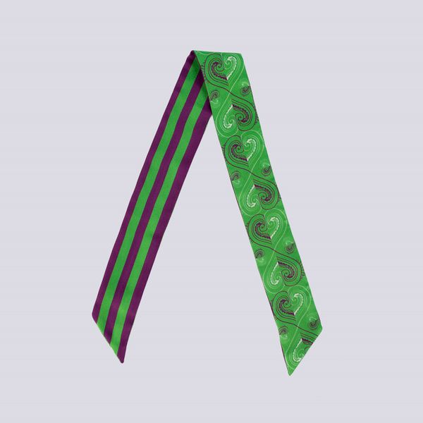  Khăn twilly họa tiết trái tim 1 