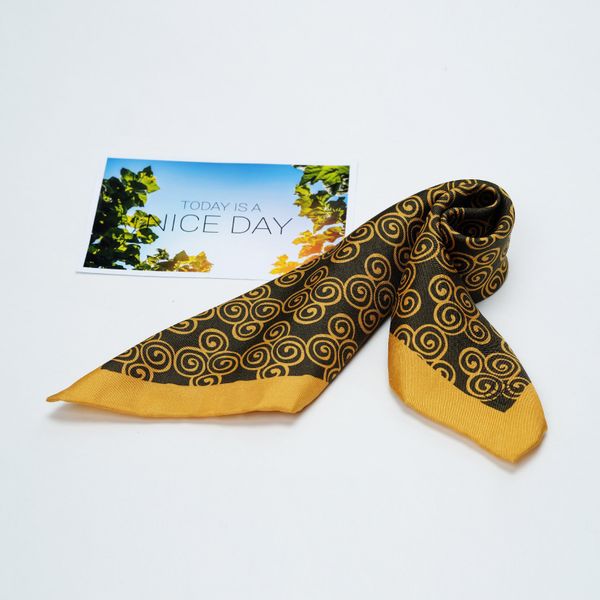  Khăn họa tiết xoáy 50 