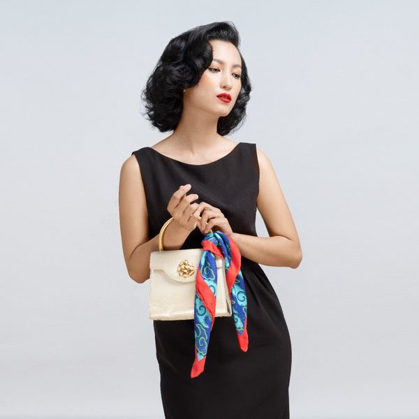  Khăn họa tiết mây 50 