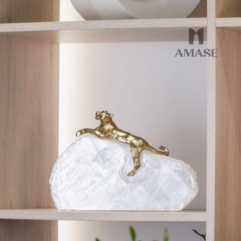 Decor tượng Báo Trên Đá bằng Đồng