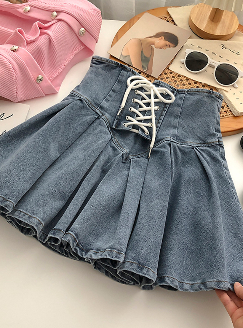  Chân váy jeans HQJeans bảng lớn thắt dây dáng xèo bên trong có short 