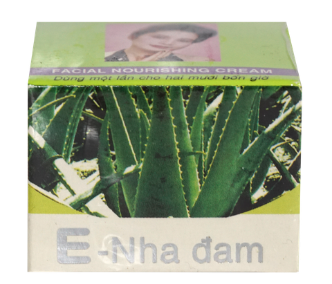 Kem dưỡng ẩm da E100 nha đam