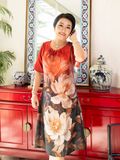  Đầm lụa suông Hạnh, cổ xếp kết hạt, tay loe 