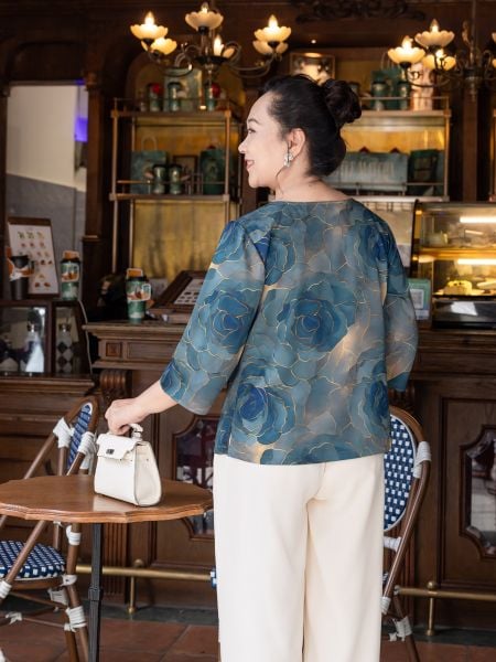  Hạnh áo cổ tròn họa tiết hoa dập nổi, kết hạt, tay lửng 1432/5.55 