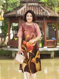  Đầm suông Hạnh cổ tròn họa tiết , tay ngắn 