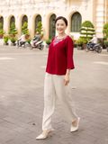  Áo cổ tròn thêu họa tiết, tay lửng 