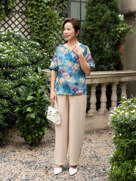  Hạnh Áo  cổ tròn xẻ V, kết hạt, tay ngắn 2482/4.399 