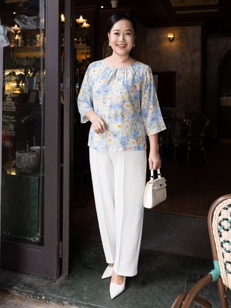  Hạnh áo cổ tròn đính bi, in họa tiết hoa khoe săc, tay lửng 2486/5.159 