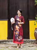  Đầm dài voan cổ tròn hai tà họa tiết, tay loe 