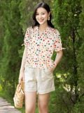  Hạnh áo cổ sơ mi chấm bi săc màu, tay ngắn thắt nơ, eo dún 