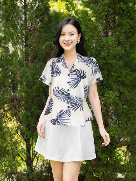  Hạnh Áo sơ mi in họa tiết lá, dún eo, tay ngắn 4419/4.461 