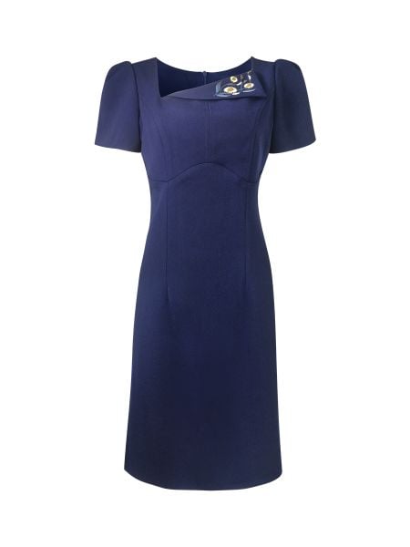  Hạnh Đầm cách điệu xẻ xéo thêu hoa thủ công,ôm ngực, tay ngắn 4604/4.150 