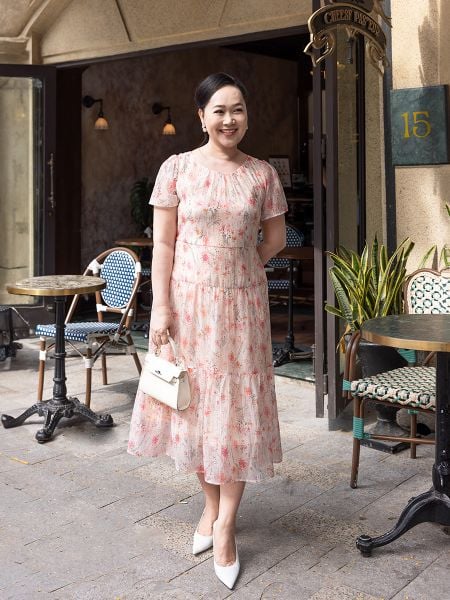  Hạnh Đầm cổ tròn họa tiết, tay ngắn trẻ trung, nữ tính 4620/5.180 