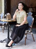 Hạnh áo tay liền, cổ tròn xẻ V, thắt nơ xinh xắn 