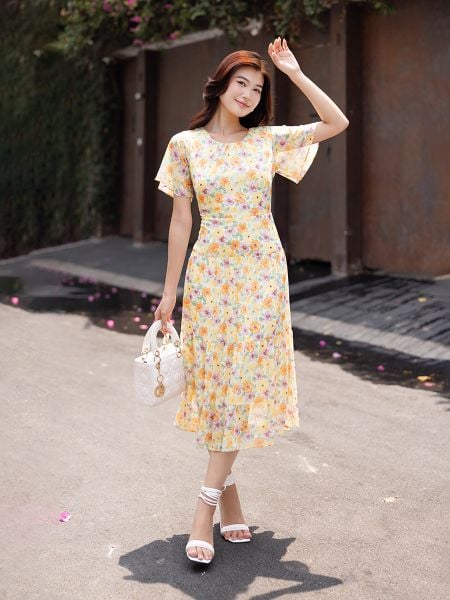  Đầm cổ tròn họa tiết hoa 3 tầng 2607/4.190 